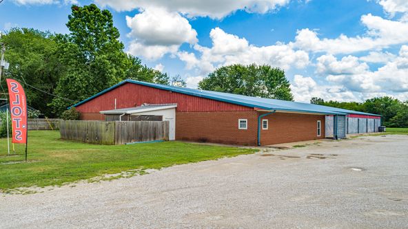 3320 Illinois Route 16, Litchfield, IL 62056